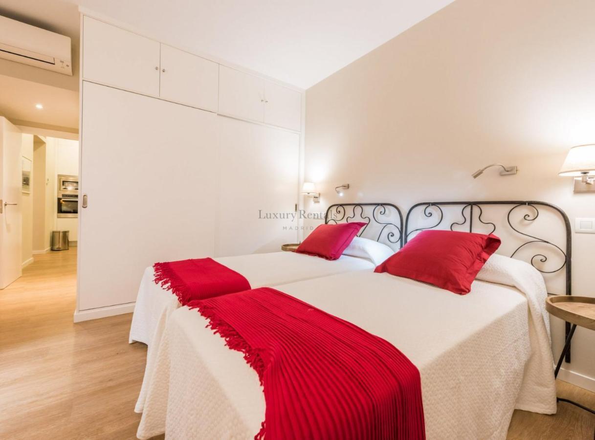 Opera I Lägenhet Madrid Exteriör bild
